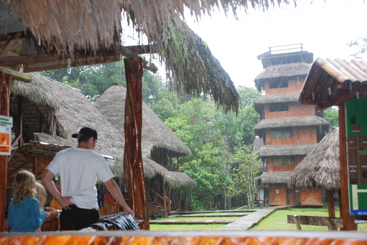 Caiman Lodge    